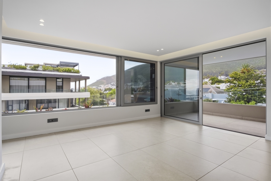 3 Bedroom Property for Sale in Fresnaye Western Cape
